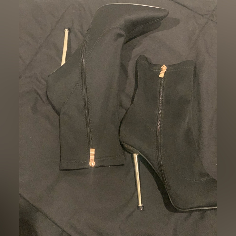 Bootie - Black - Picture 6 of 10